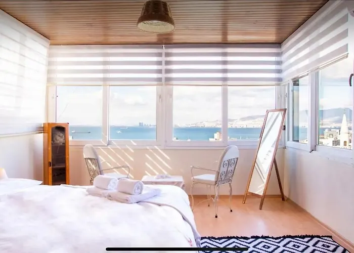 別荘 3-storey Detached House With A View In The Center イズミル