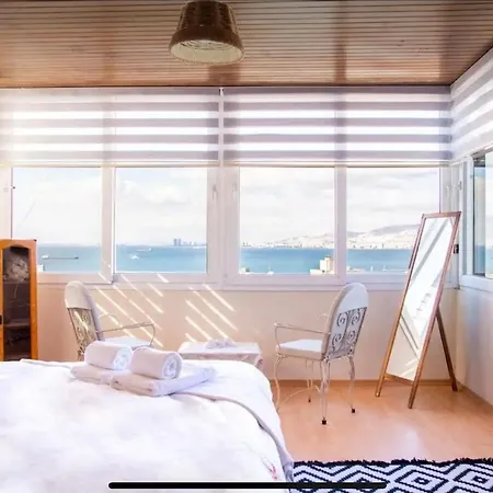 Holiday home 3-storey Detached House With A View In The Center Izmir